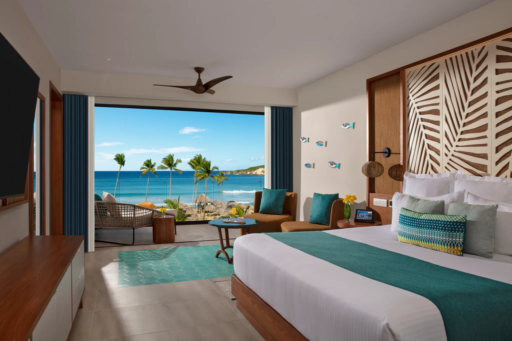 Preferred Club Master Suite Ocean Front bedroom with king bed and oceanfront balcony at Dreams Macao Beach Punta Cana.